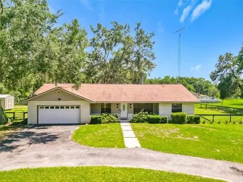900 NE 165th Street Citra FL 32113