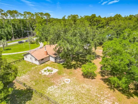 900 NE 165th Street Citra FL 32113