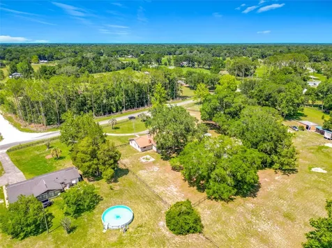 900 NE 165th Street Citra FL 32113