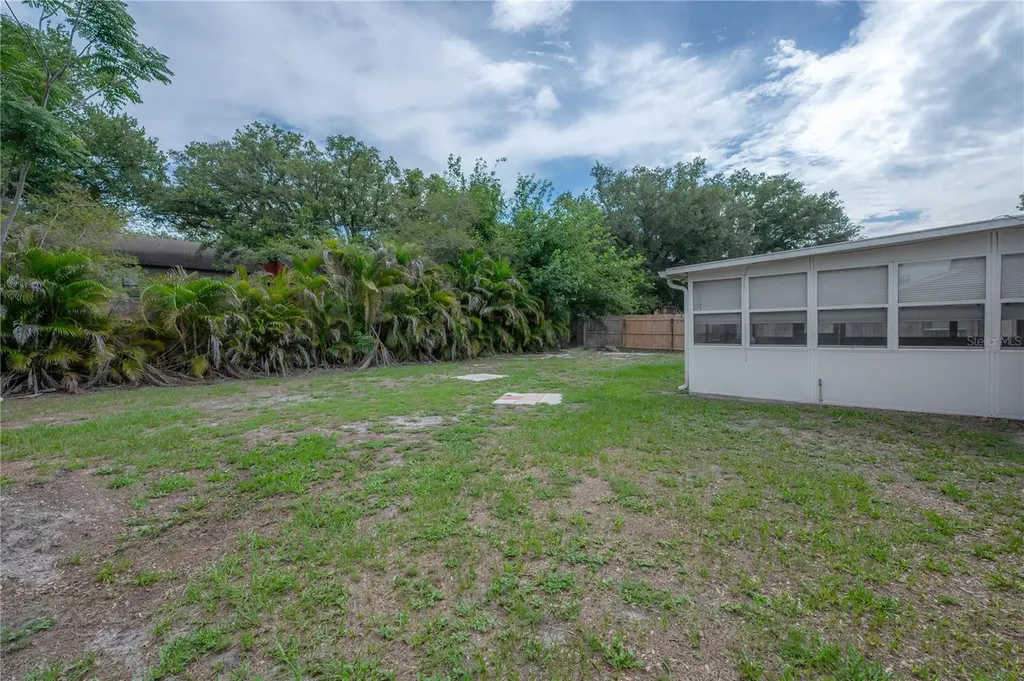 8235 Vassar Circle Tampa FL 33634