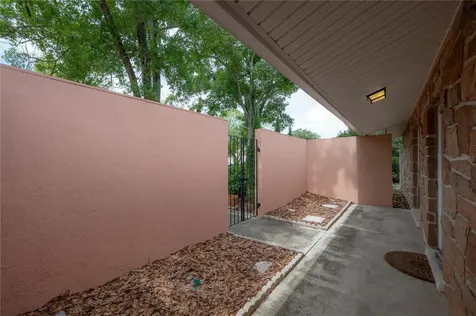 8235 Vassar Circle Tampa FL 33634