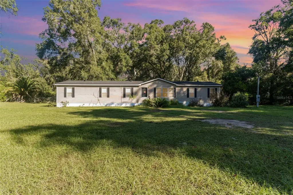 18905 NW 250th Street High Springs FL 32643