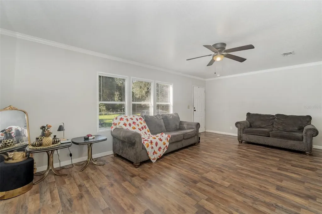 18905 NW 250th Street High Springs FL 32643