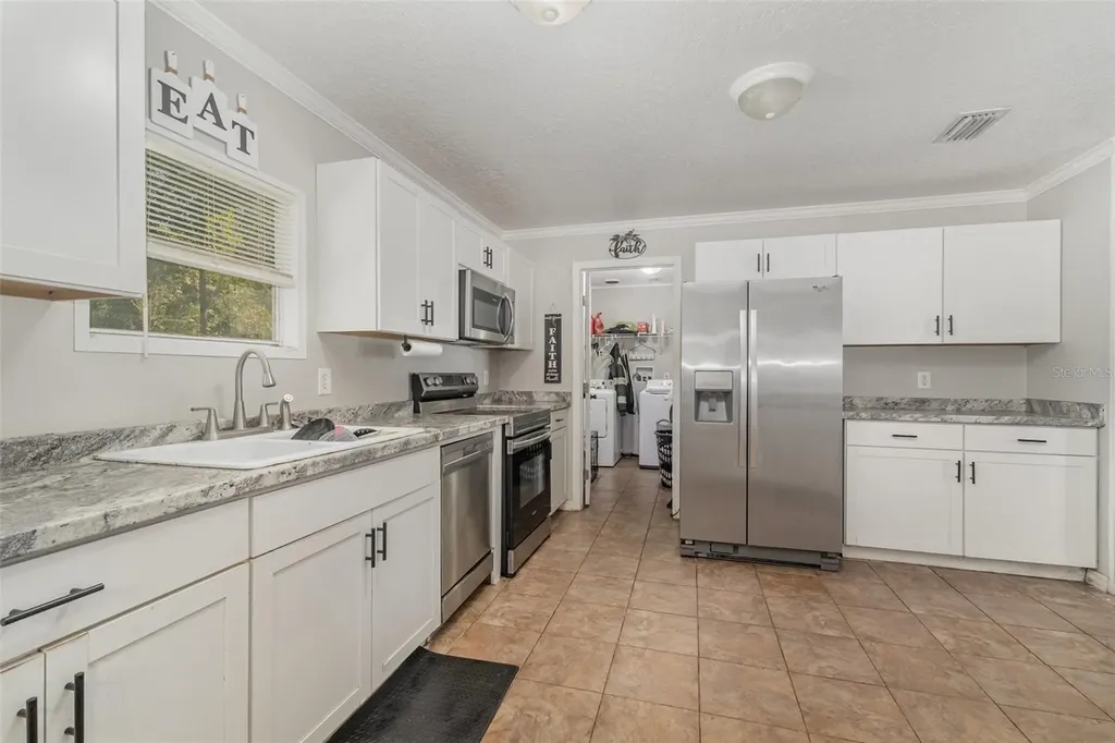 18905 NW 250th Street High Springs FL 32643