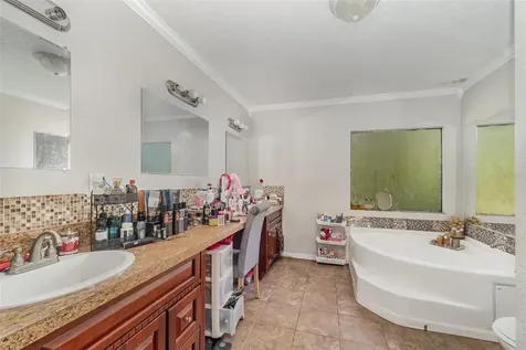 18905 NW 250th Street High Springs FL 32643