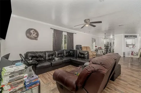 18905 NW 250th Street High Springs FL 32643
