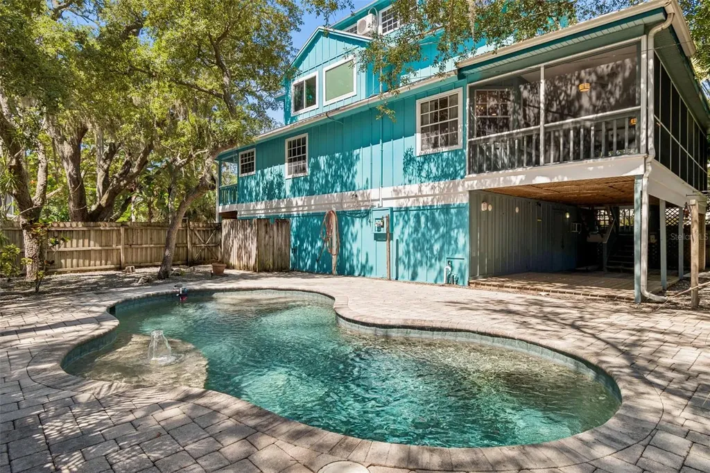 416 Tennessee Avenue Crystal Beach FL 34681