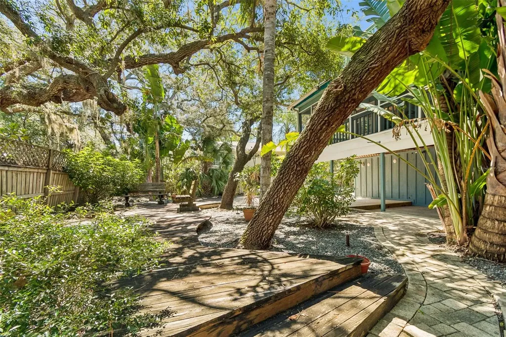 416 Tennessee Avenue Crystal Beach FL 34681