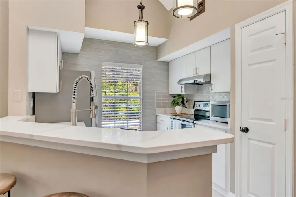 9130 Lake Chase Island Way Tampa FL 33626