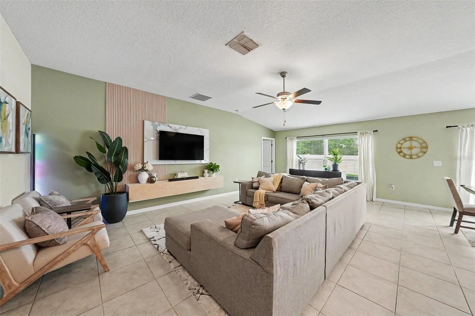 13003 Majestic Garden Lane Riverview FL 33579