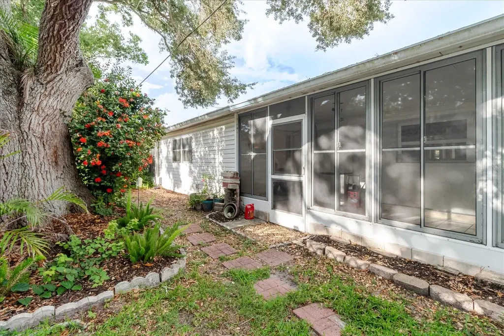 1201 Cara Drive Largo FL 33771