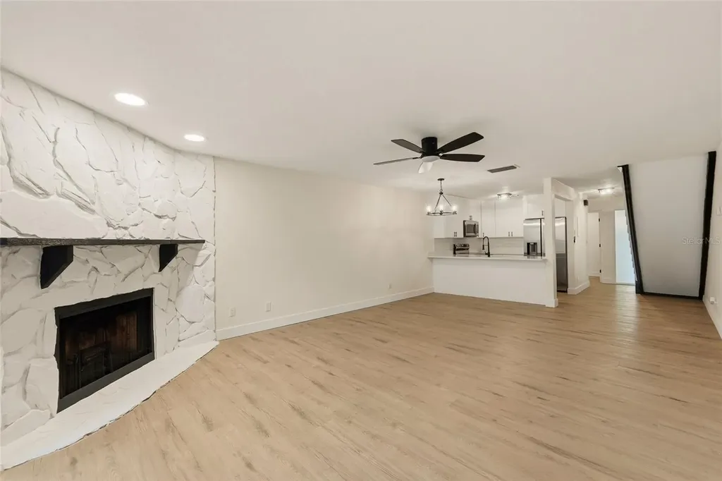 205 Somerset Lane Palm Harbor FL 34684