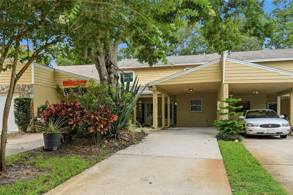 205 Somerset Lane Palm Harbor FL 34684