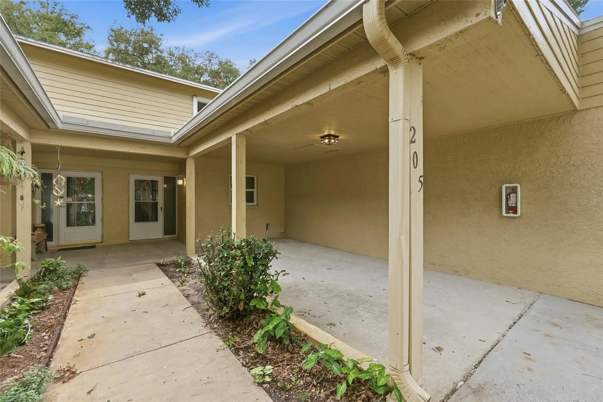 205 Somerset Lane Palm Harbor FL 34684