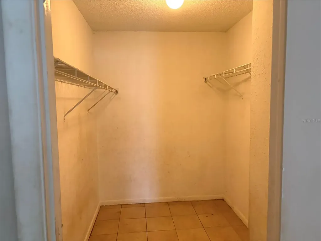 524 Wynnwood Drive Brandon FL 33511