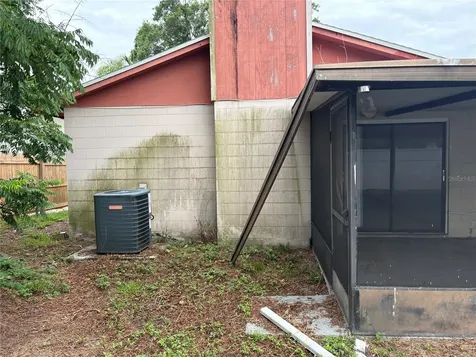 524 Wynnwood Drive Brandon FL 33511