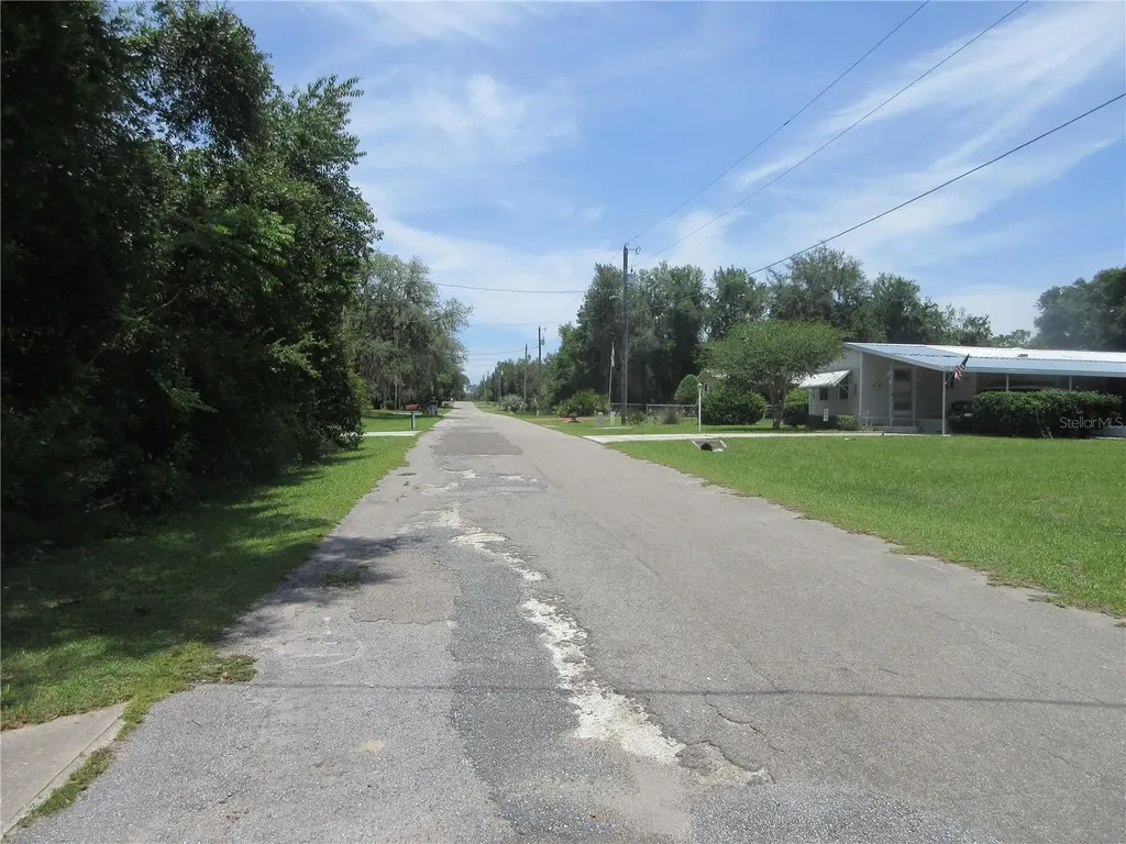 2562 SE 178th Avenue Silver Springs FL 34488