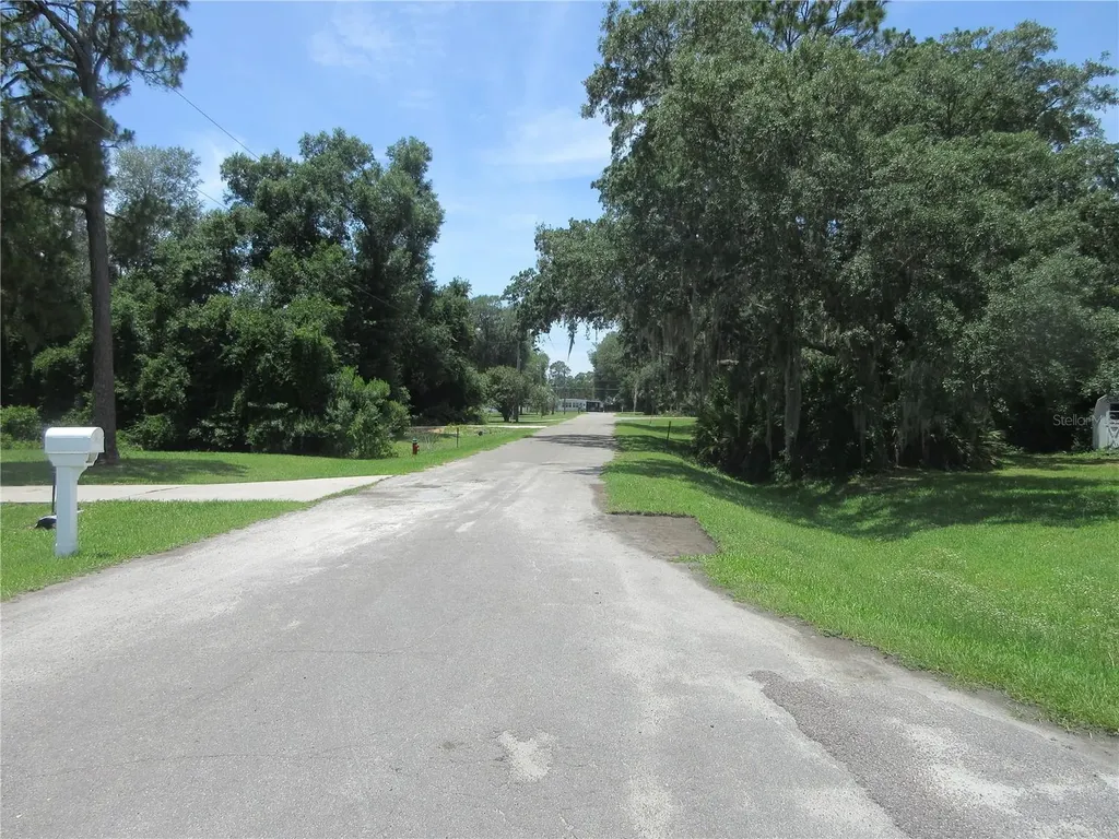 2562 SE 178th Avenue Silver Springs FL 34488