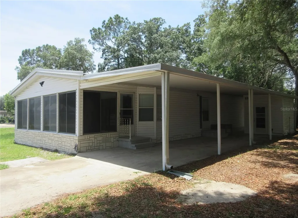 2562 SE 178th Avenue Silver Springs FL 34488