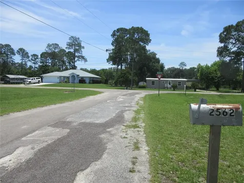 2562 SE 178th Avenue Silver Springs FL 34488