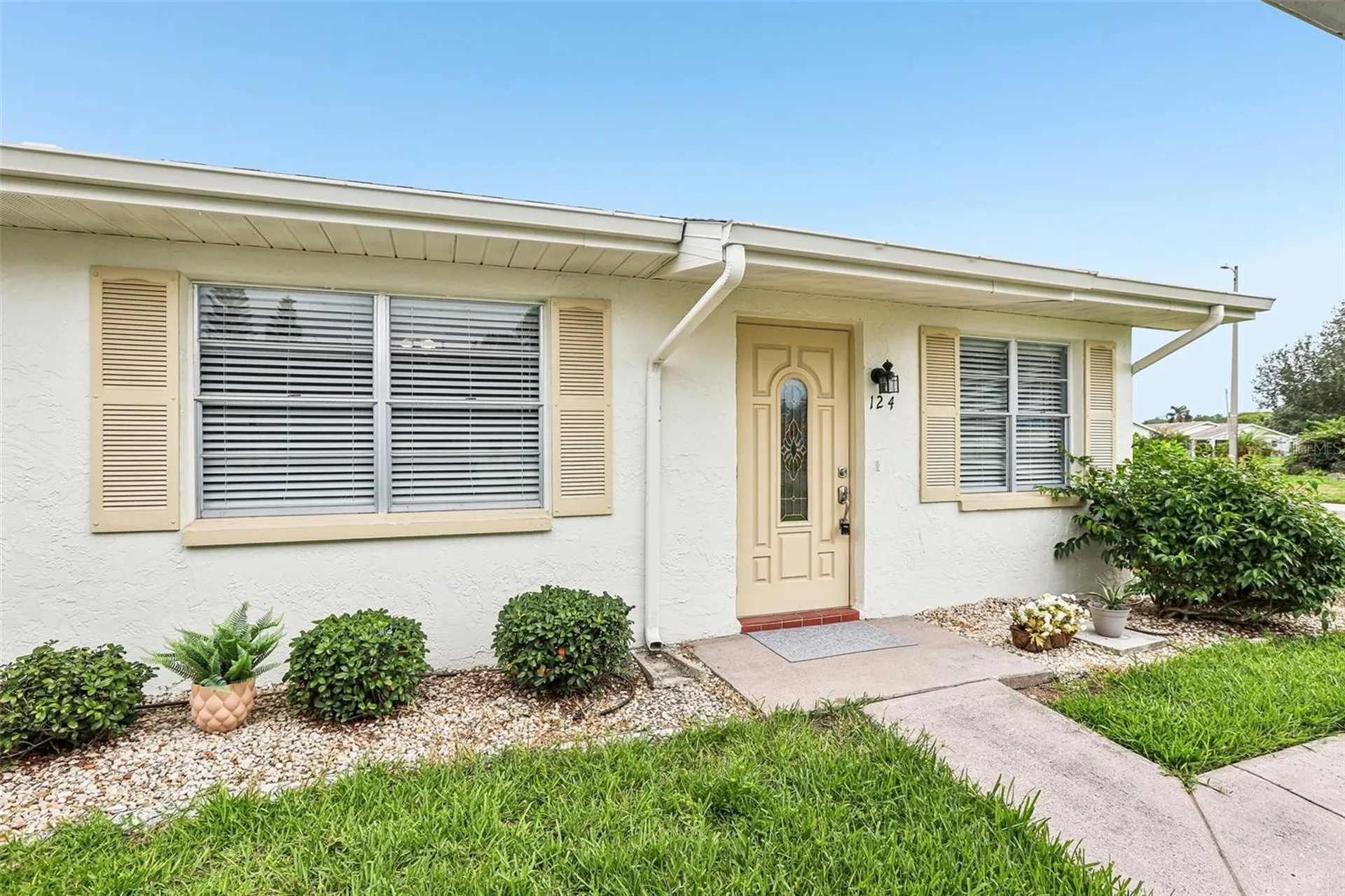 124 Gloucester Boulevard Sun City Center FL 33573