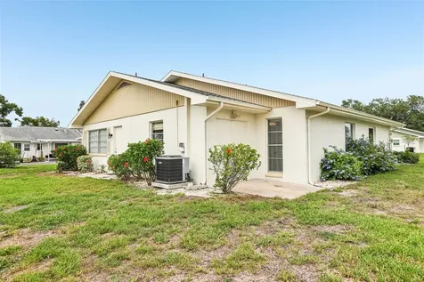 124 Gloucester Boulevard Sun City Center FL 33573
