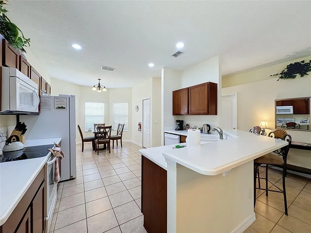 906 Dorset Place Davenport FL 33896