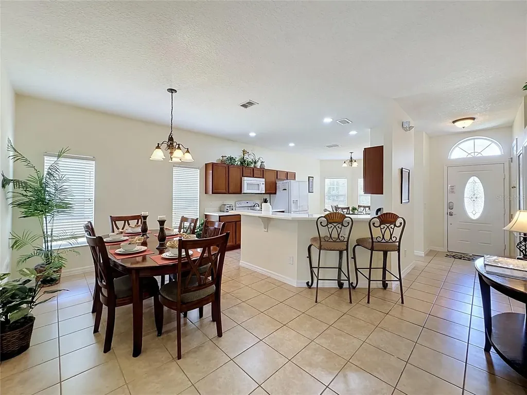 906 Dorset Place Davenport FL 33896