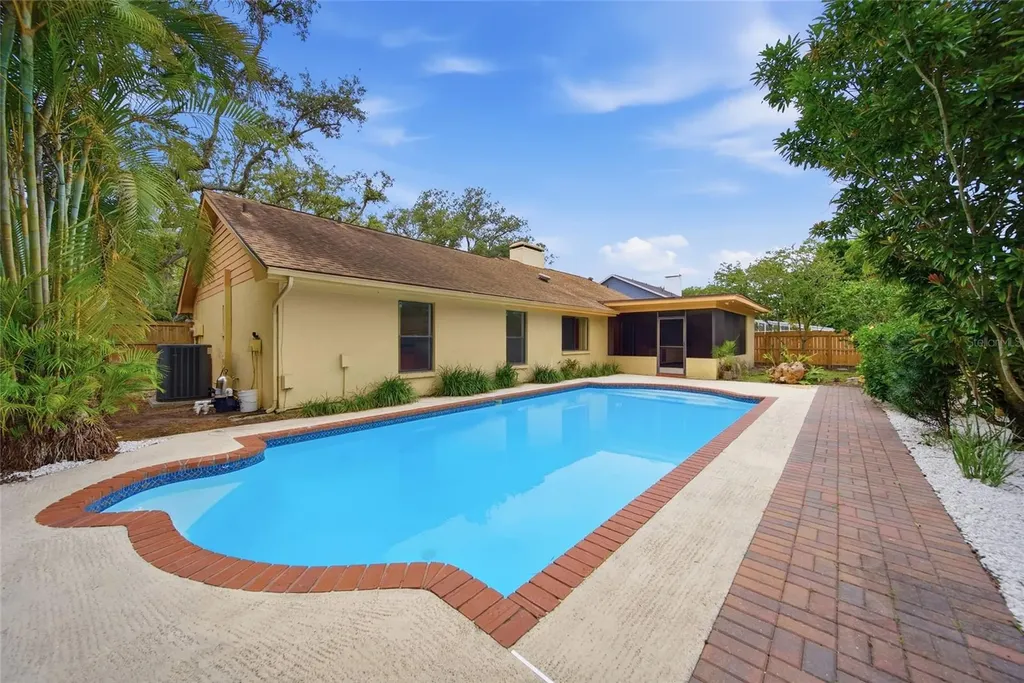 12008 Nicklaus Circle Tampa FL 33624