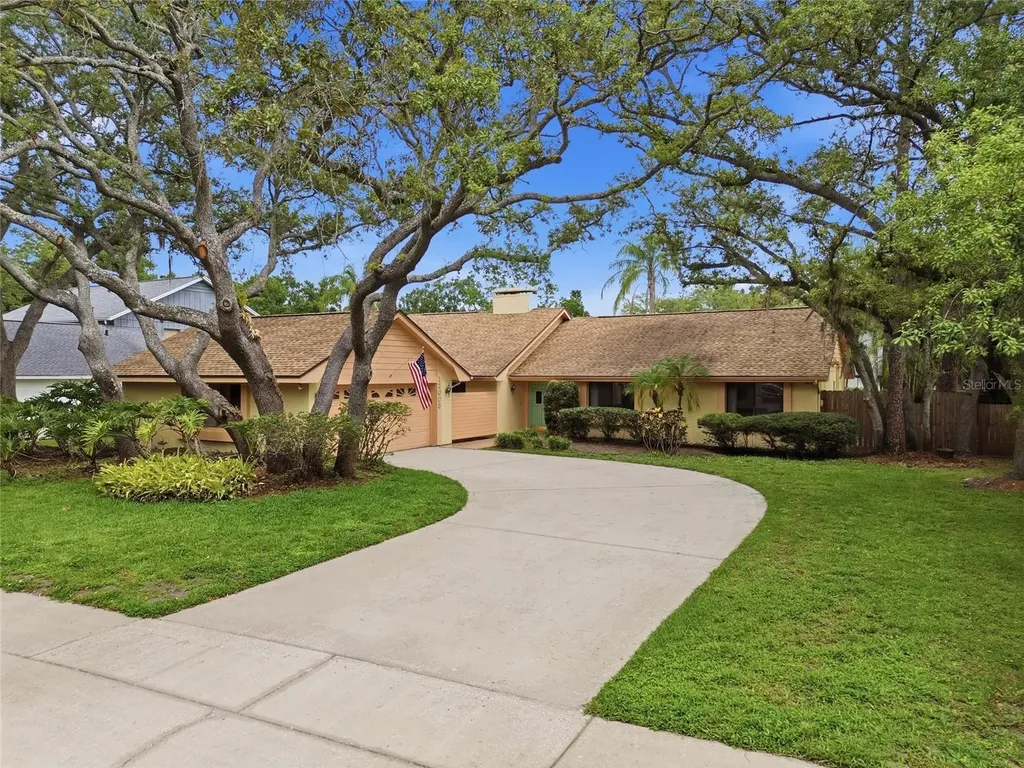 12008 Nicklaus Circle Tampa FL 33624