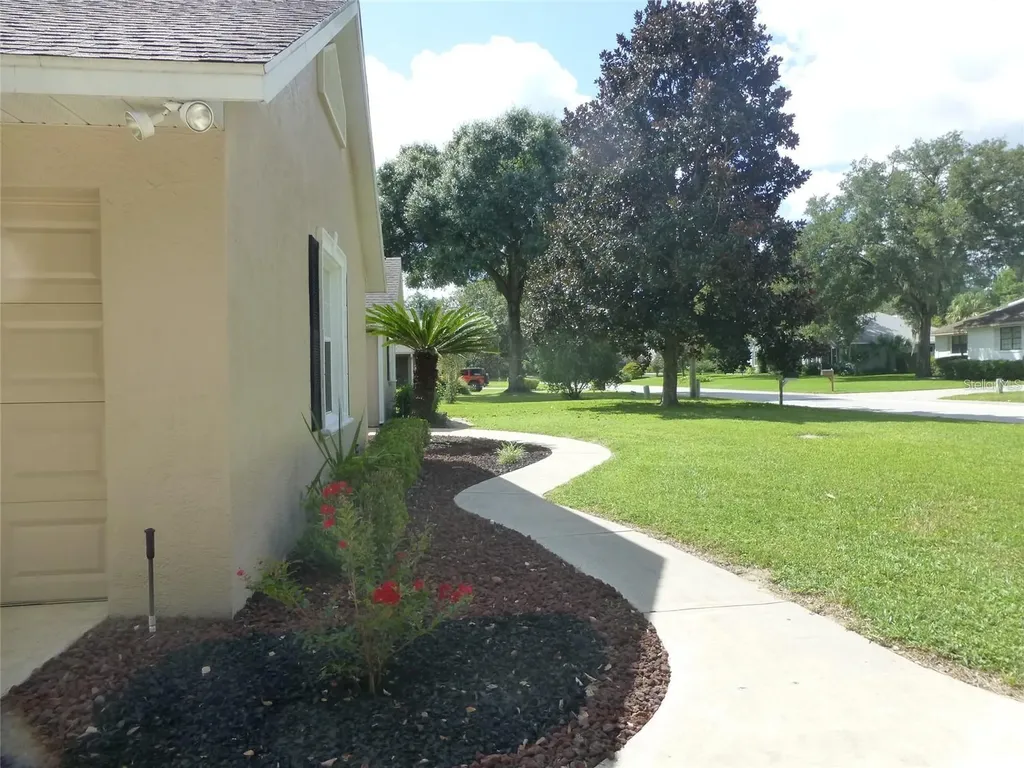 1311 SE 39th Court Ocala FL 34471