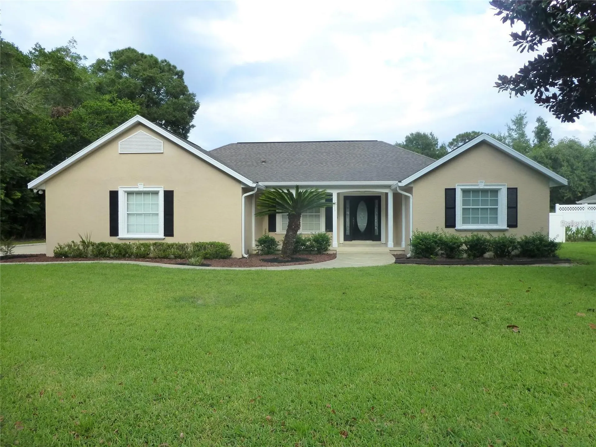 1311 SE 39th Court Ocala FL 34471
