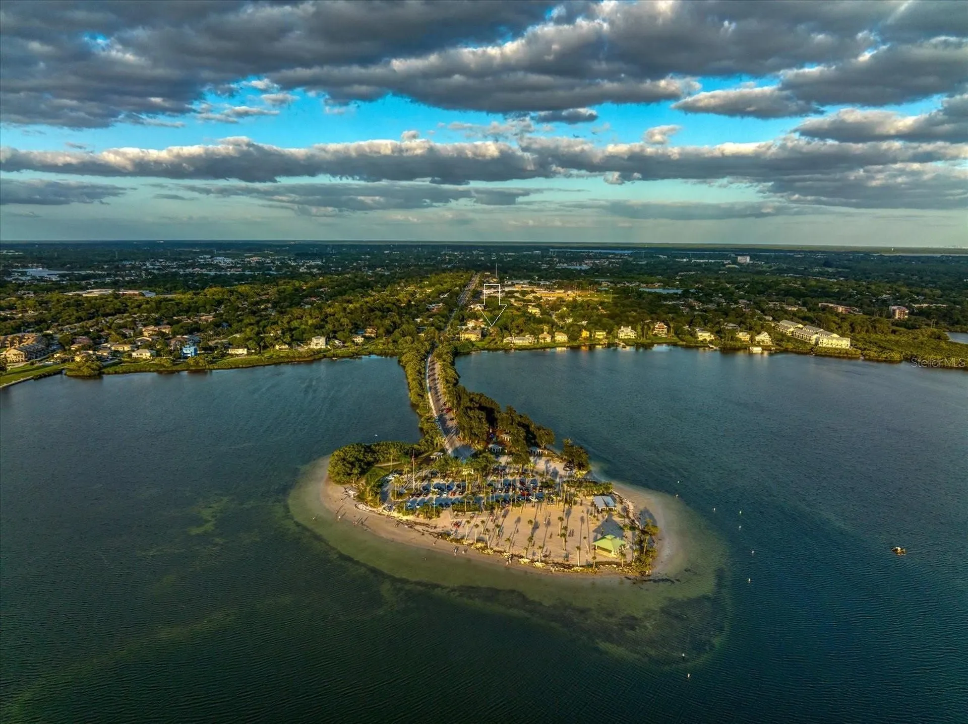 1725 Gulf Road Tarpon Springs FL 34689