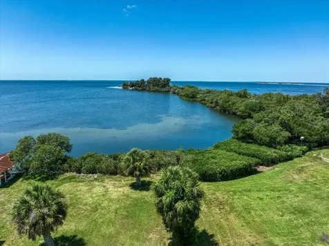 1725 Gulf Road Tarpon Springs FL 34689