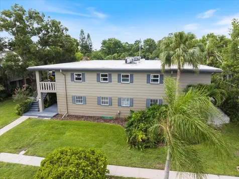 450 32nd Avenue N St Petersburg FL 33704