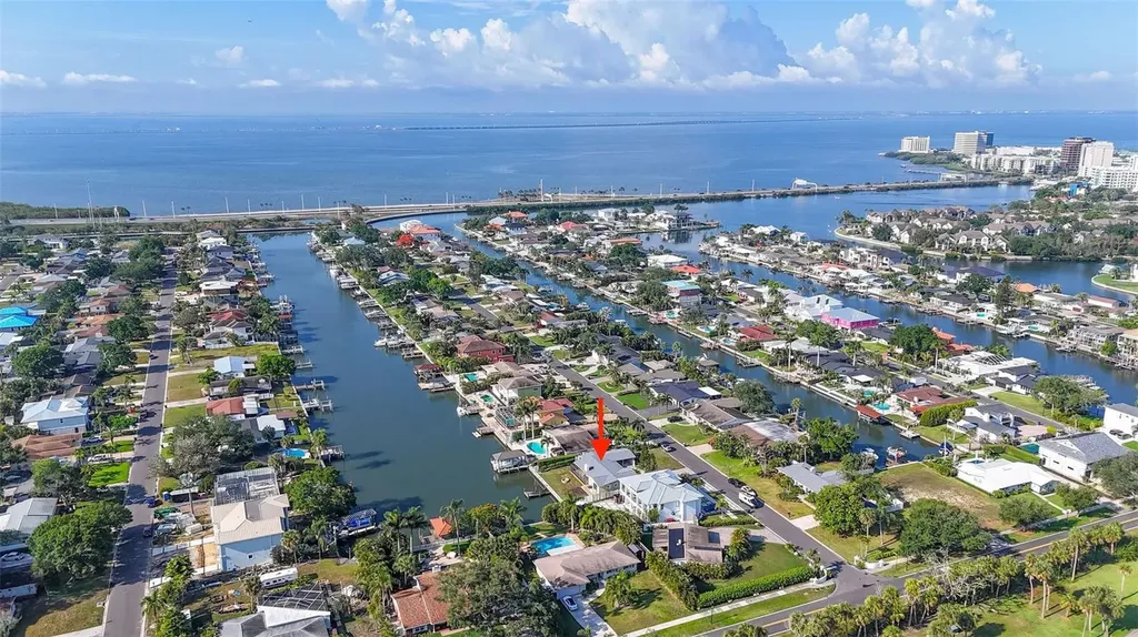 3945 Fontainebleau Drive Tampa FL 33634