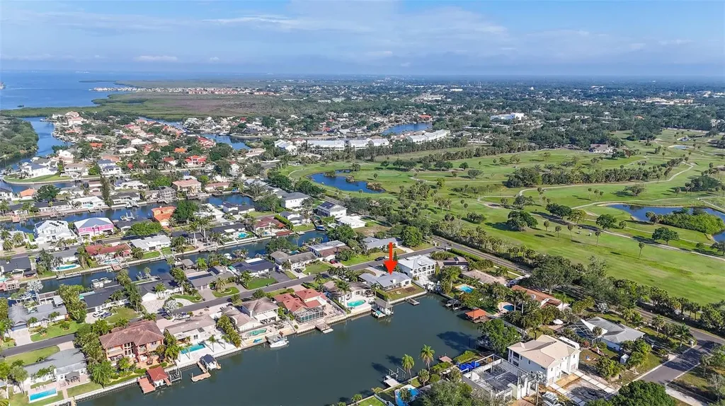 3945 Fontainebleau Drive Tampa FL 33634