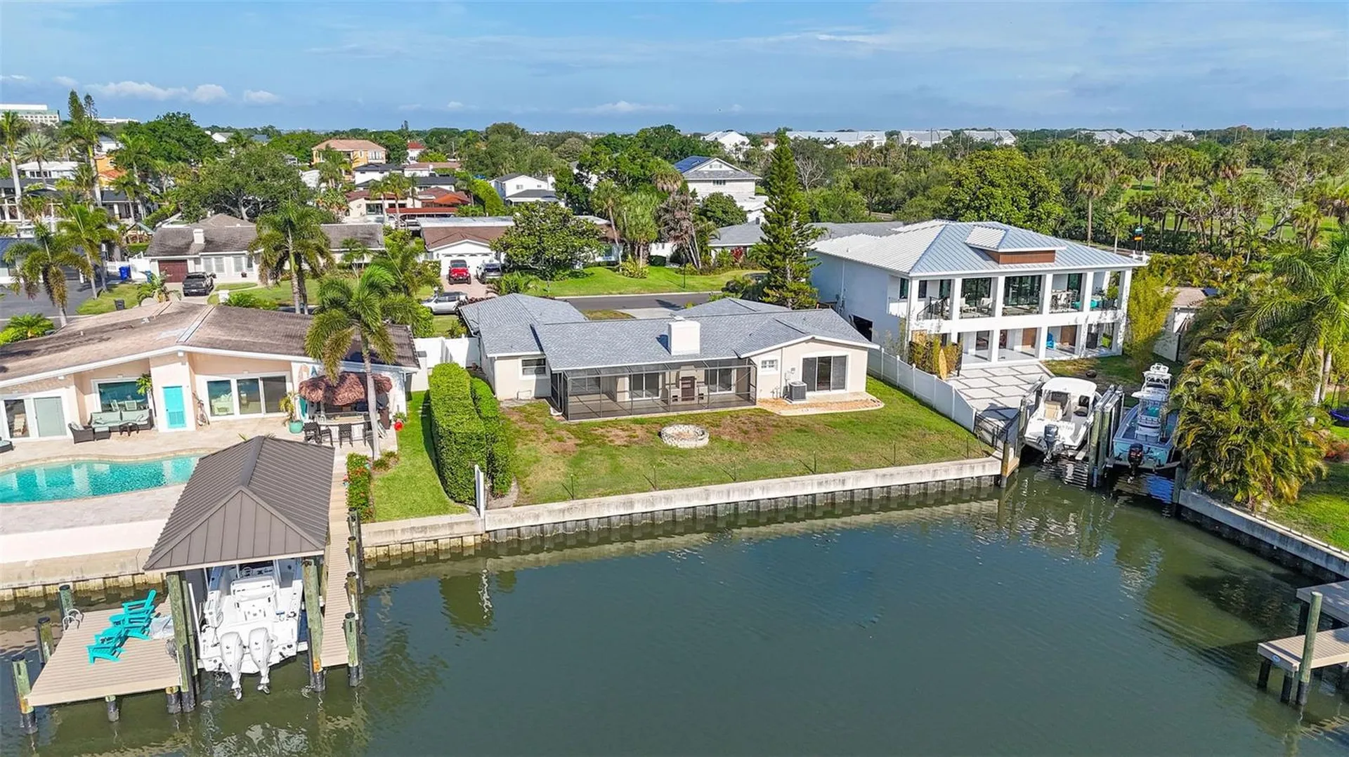 3945 Fontainebleau Drive Tampa FL 33634