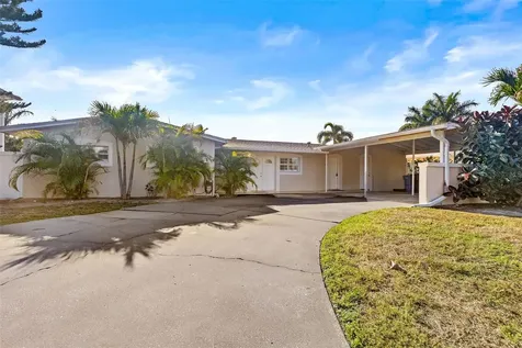 3945 Fontainebleau Drive Tampa FL 33634