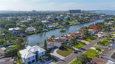 3945 Fontainebleau Drive Tampa FL 33634