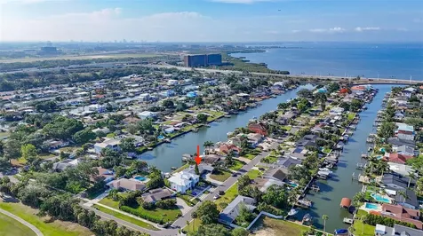 3945 Fontainebleau Drive Tampa FL 33634
