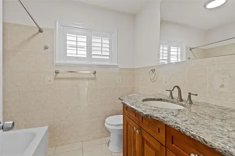 3945 Fontainebleau Drive Tampa FL 33634