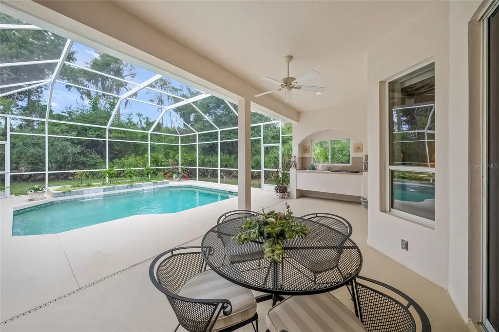 7718 Silver Bell Drive Sarasota FL 34241