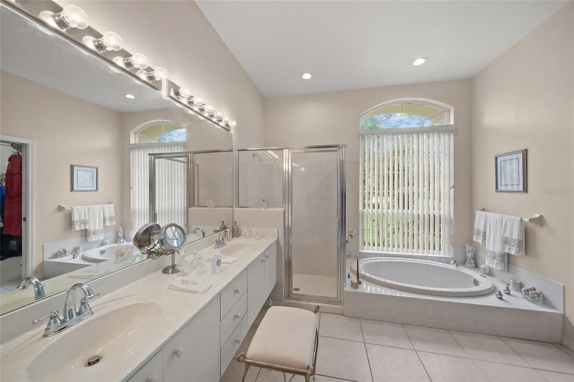 7718 Silver Bell Drive Sarasota FL 34241
