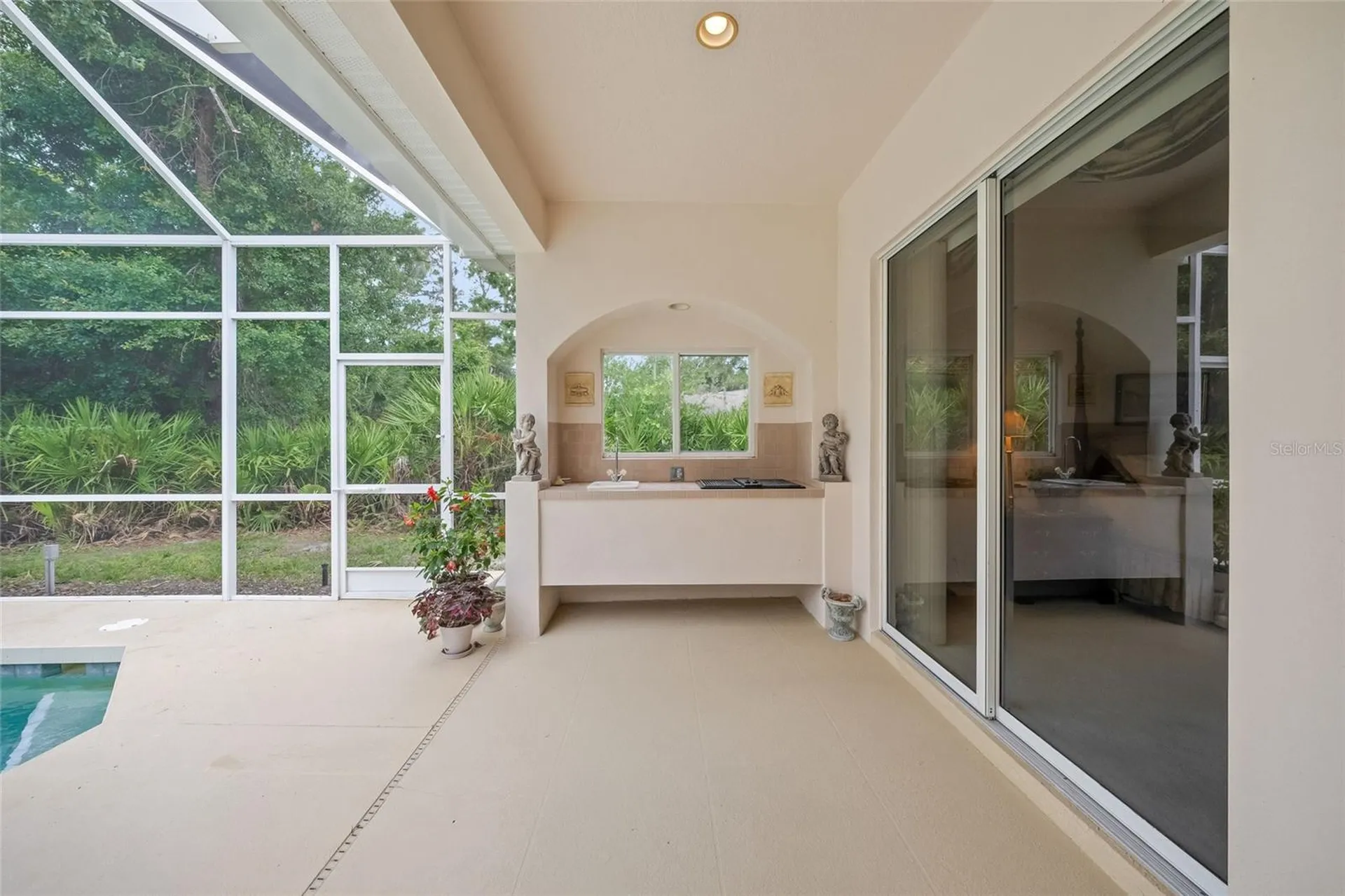 7718 Silver Bell Drive Sarasota FL 34241