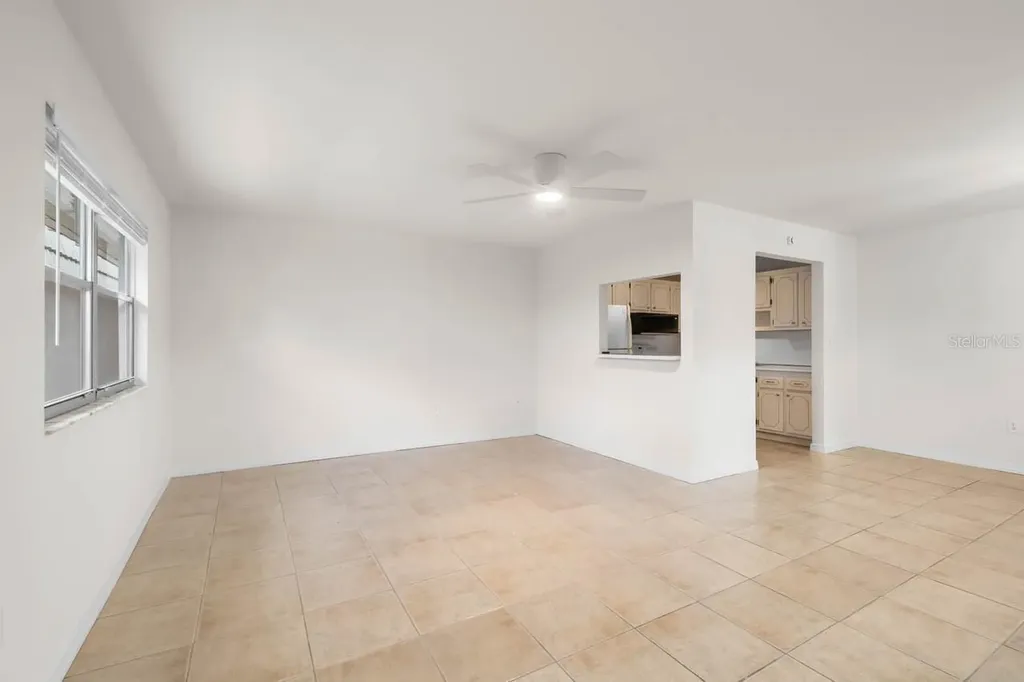 201 Kings Boulevard Sun City Center FL 33573