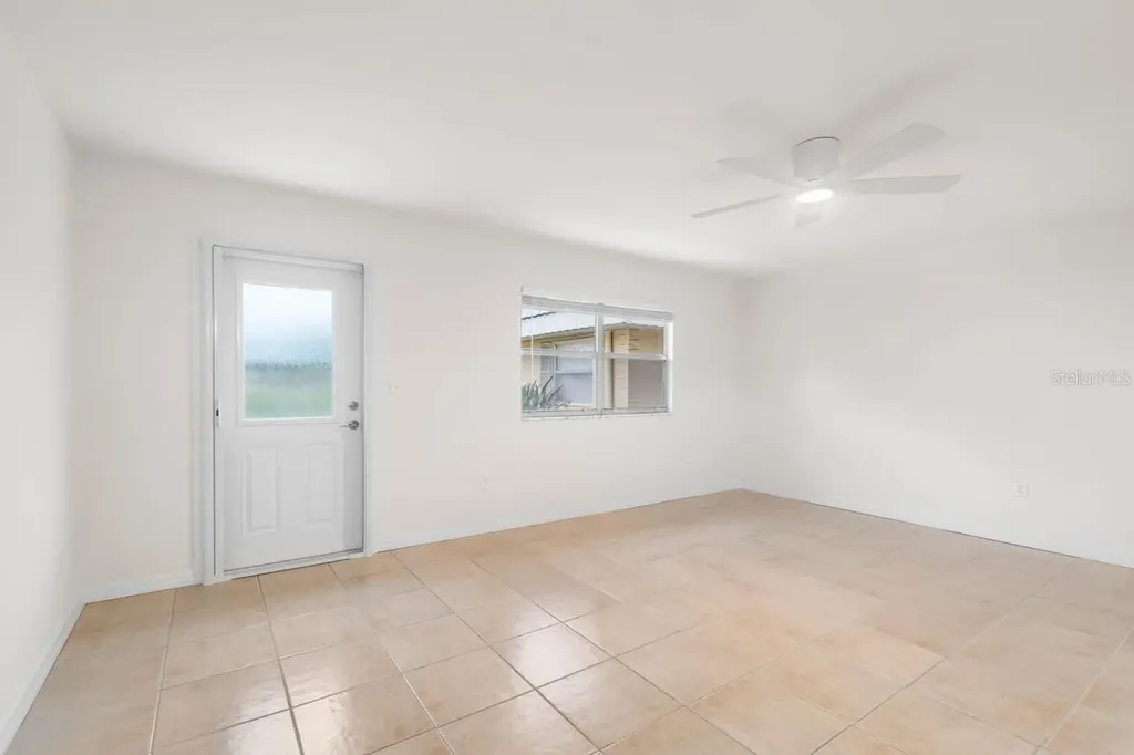 201 Kings Boulevard Sun City Center FL 33573