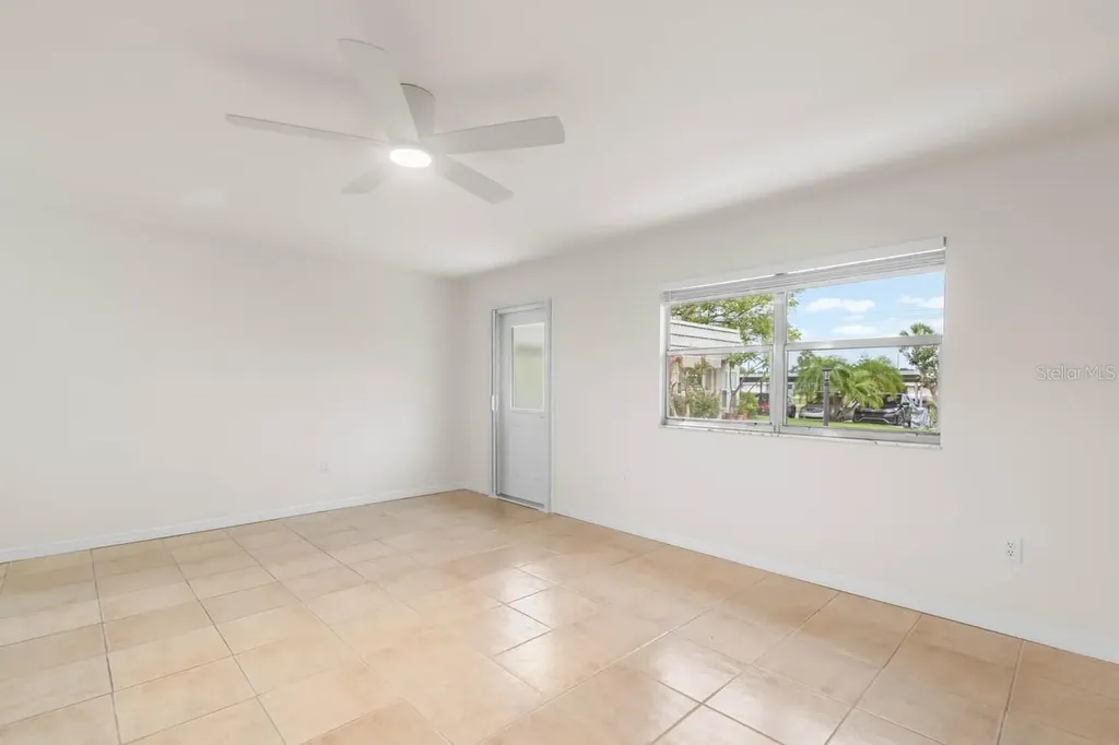 201 Kings Boulevard Sun City Center FL 33573