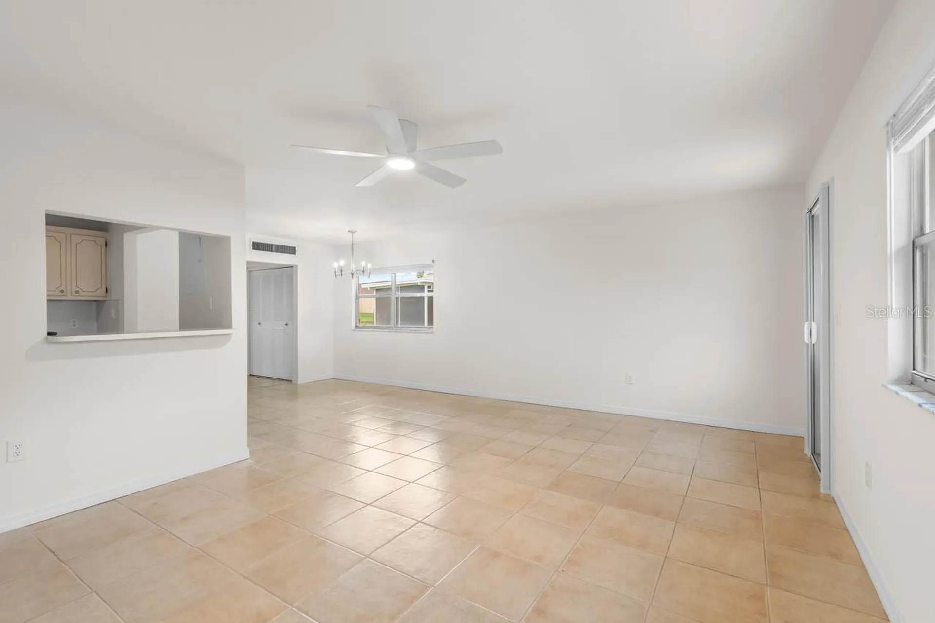 201 Kings Boulevard Sun City Center FL 33573