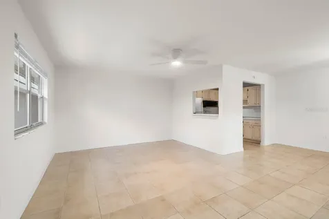 201 Kings Boulevard Sun City Center FL 33573